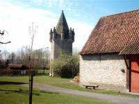 Toren nabij Camping Memling