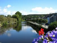 De rivier Lesse.